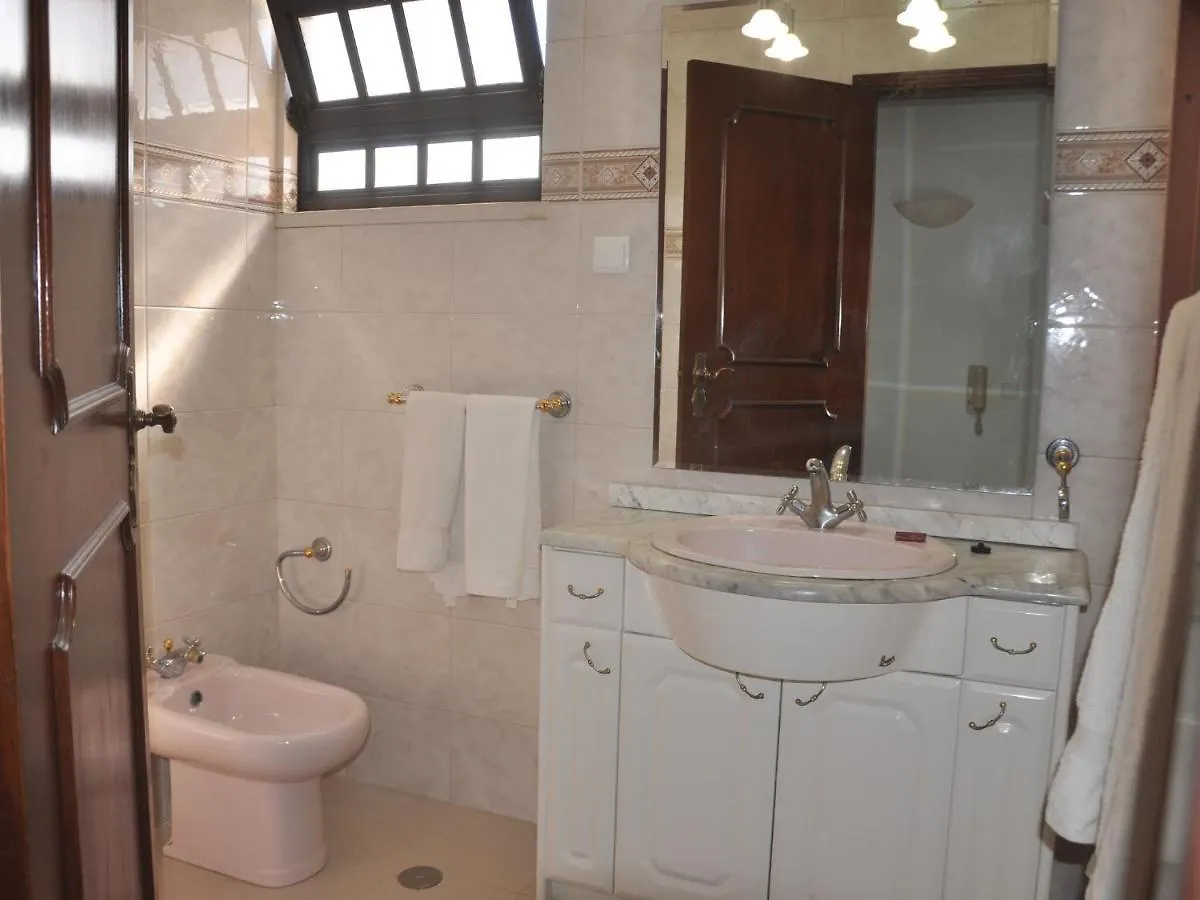 Spacious Four Bedroom Villa Located With Private Pool Vilamoura 0*,