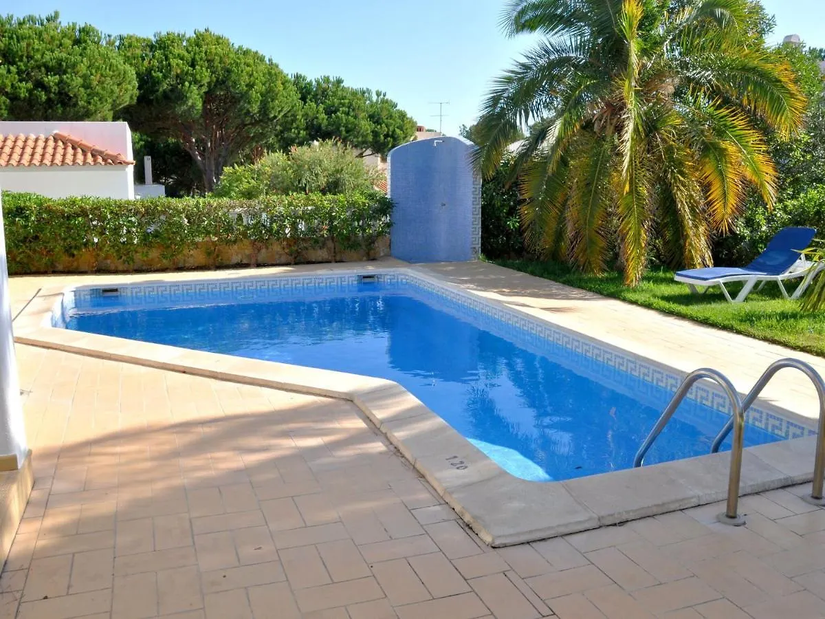 Spacious Four Bedroom Villa Located With Private Pool Vilamoura Portugal